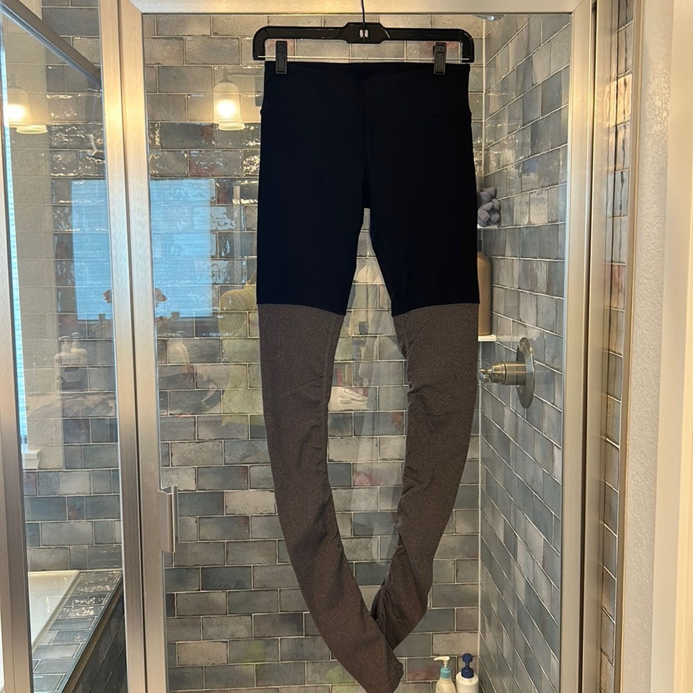 Alo yoga pants